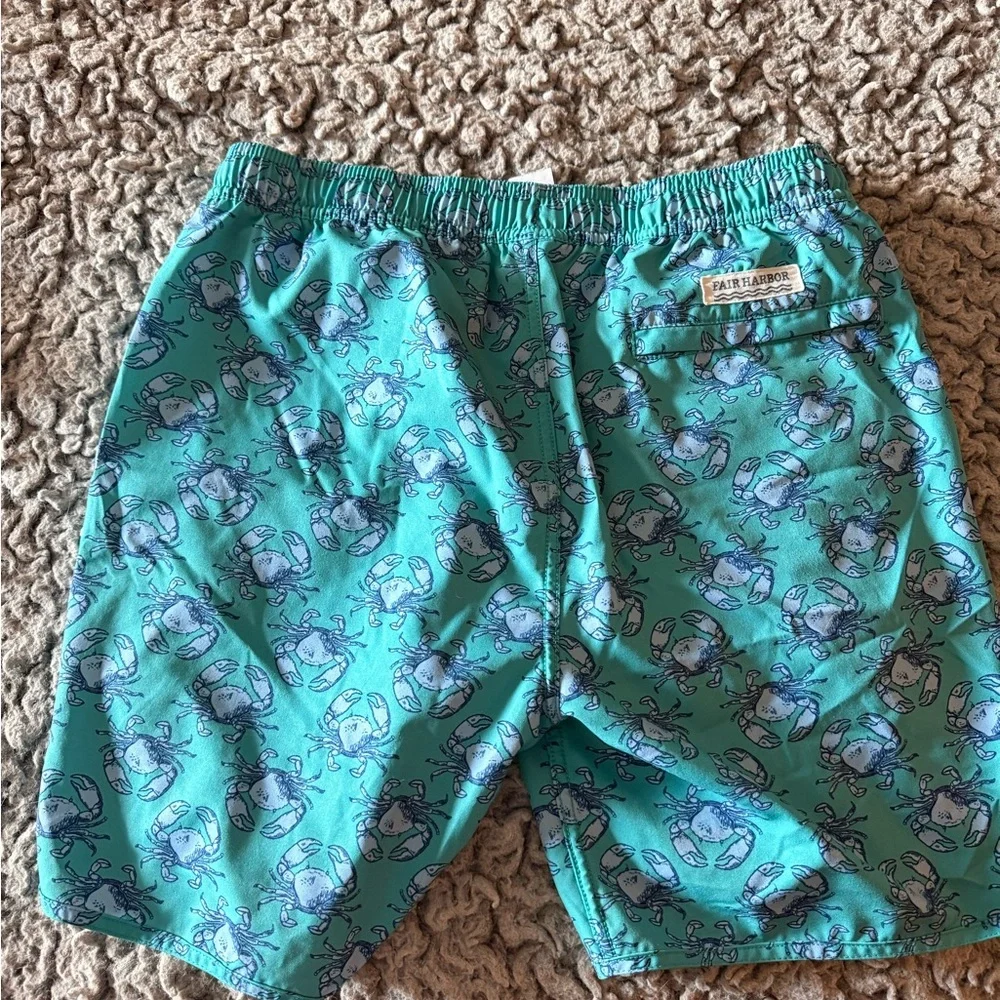**🌊 For Sale: Fair Harbor Swim Trunks Set - Like New! 🌞**